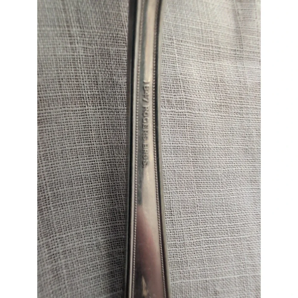 1847 ROGERS BROS Ancestral Silverplate‎ Flatware 8 Spoons 1 Butter Monogram W/M